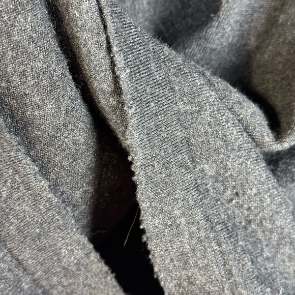 Garret Scott Extra Fine Merino Wool V-neck Sweater Beige - Mens Size L - Picture 6 of 10